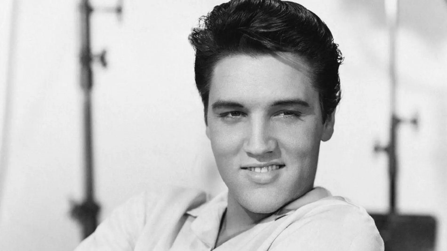 Un 16 de agosto, pero de hace 44 años, se daba una de las noticias más tristes en la industria musical, la muerte de Elvis Presley